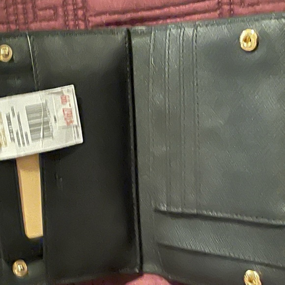 NWT Michael Kors wristlet. 🎉 host pick 🎉Black with gold detail - Picture 5 of 6